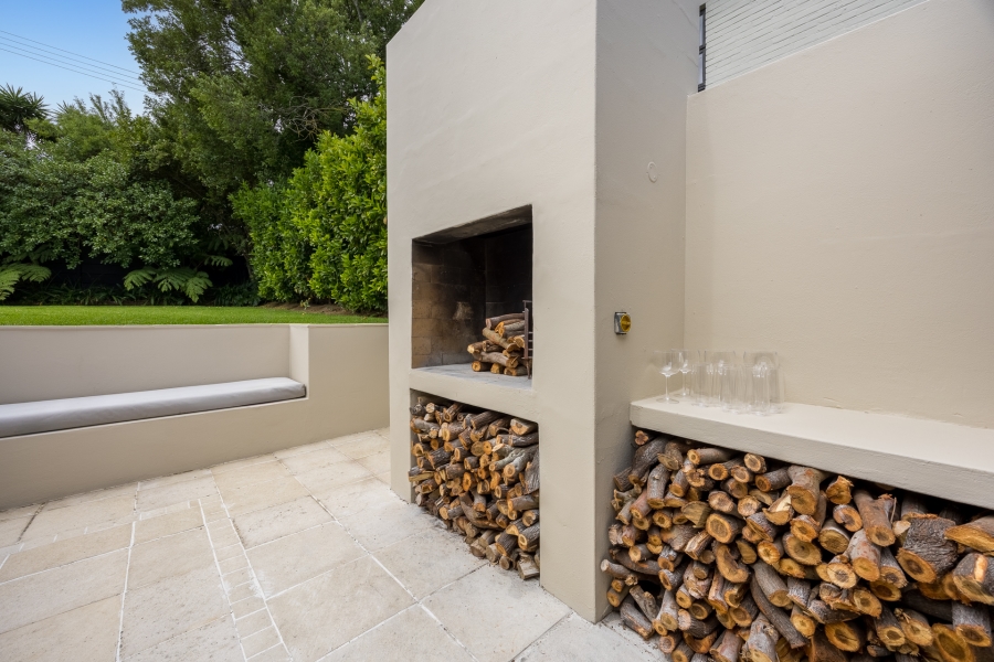 4 Bedroom Property for Sale in Kenridge Western Cape